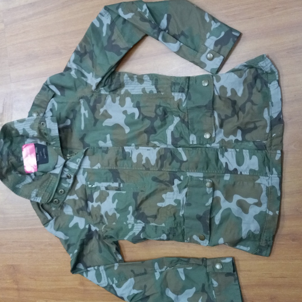 Love Tree jacket... - Picture 3 of 8